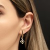 Серьги-подвески с бриллиантом