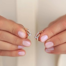 Серьги с бриллиантом